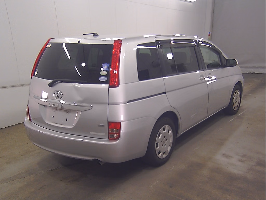 TOYOTA ISIS