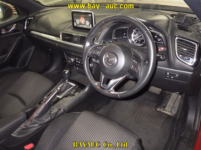 MAZDA AXELA
