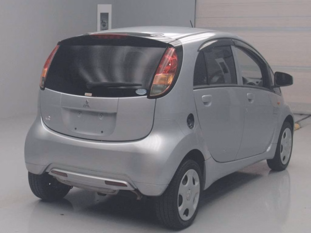 MITSUBISHI I