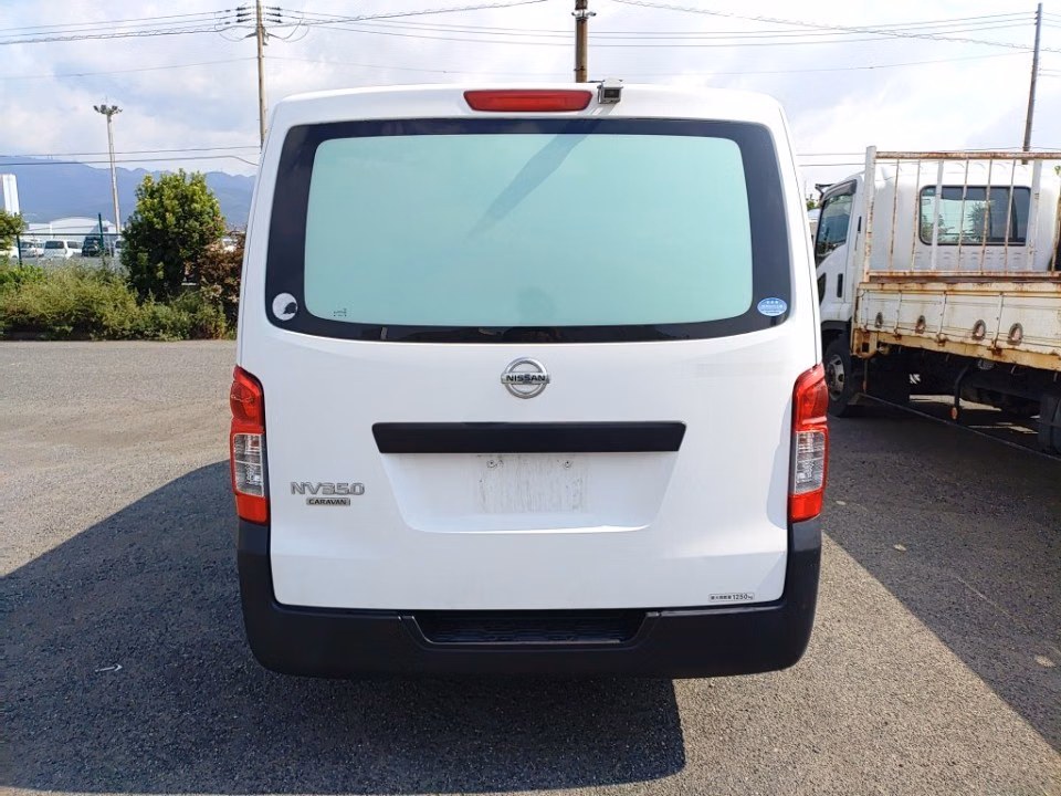NISSAN NV350 CARAVAN