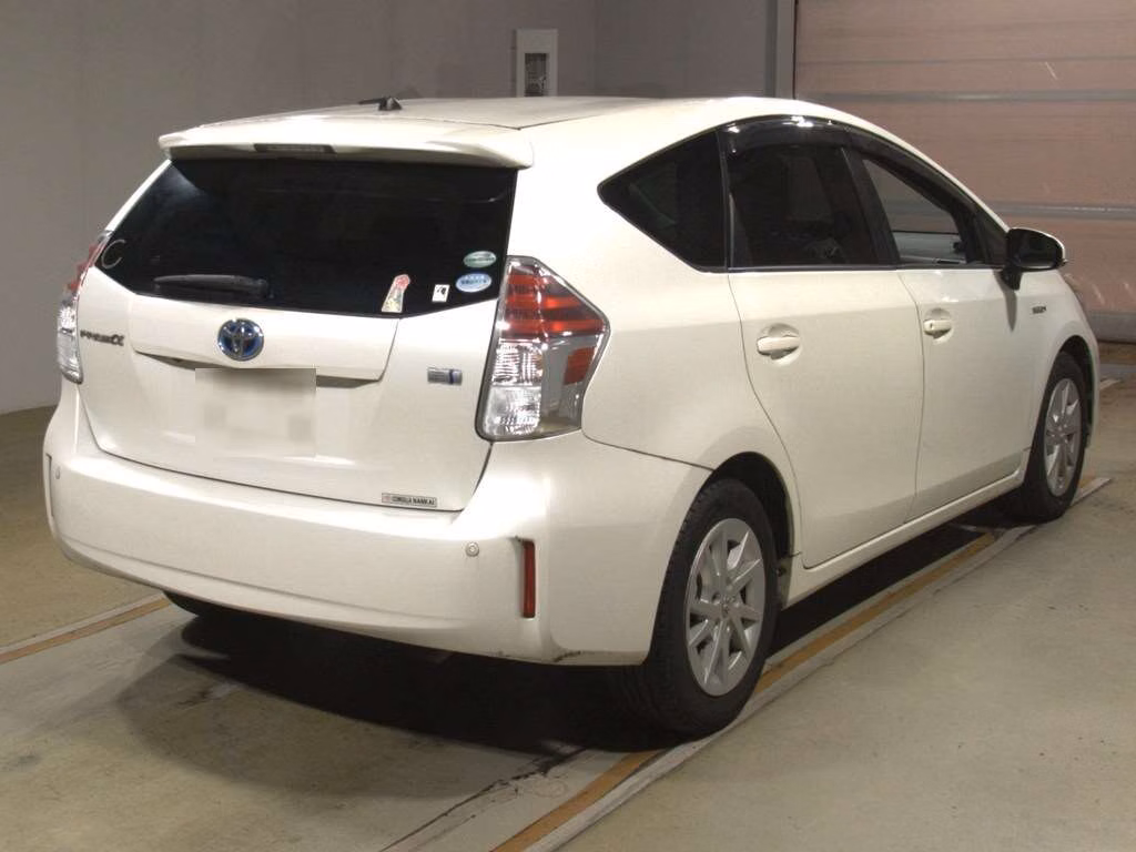 TOYOTA PRIUS ALPHA