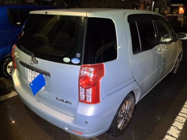 TOYOTA RAUM
