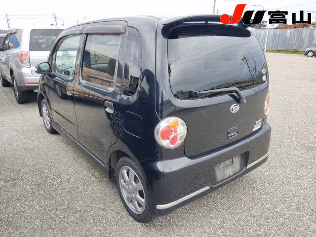 DAIHATSU MOVE LATTE