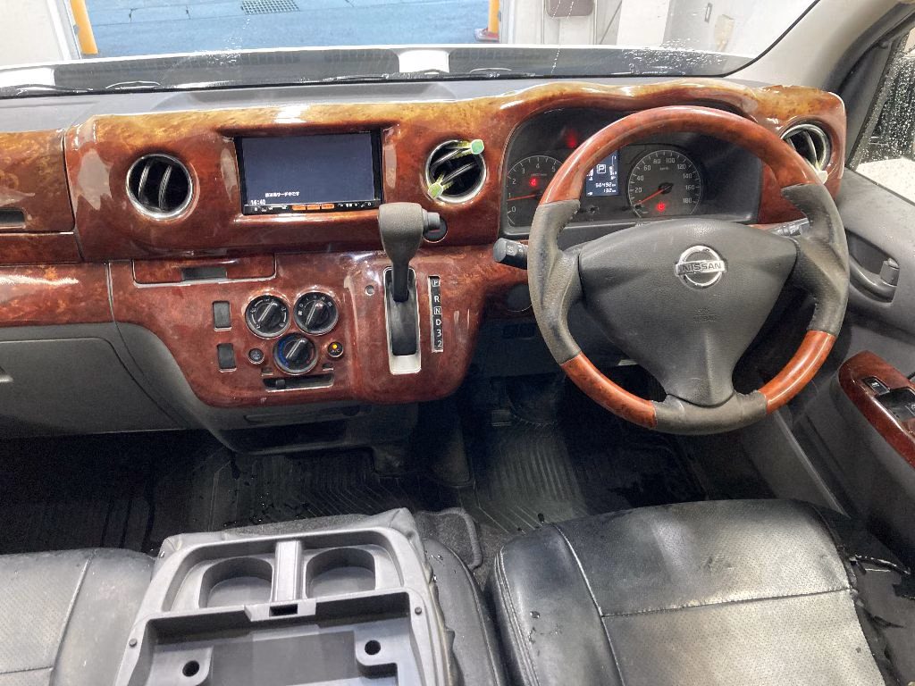 NISSAN NV350 CARAVAN