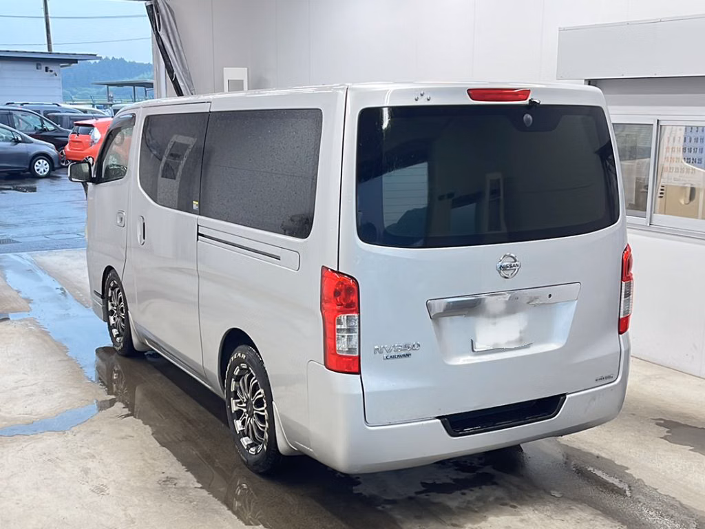 NISSAN NV350 CARAVAN