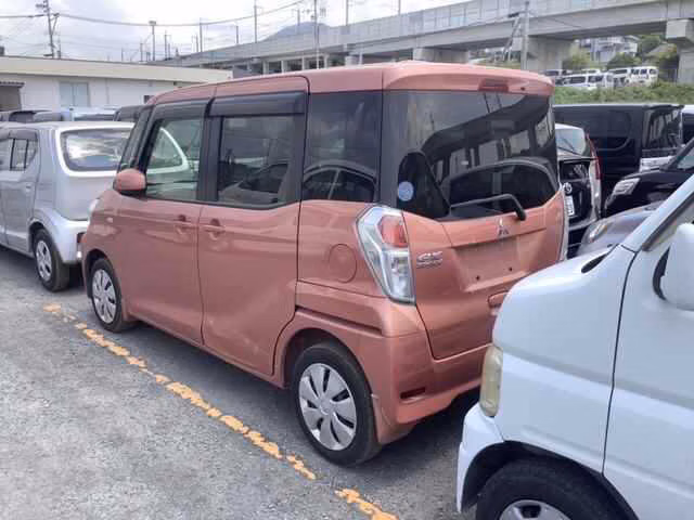 MITSUBISHI EK SPACE