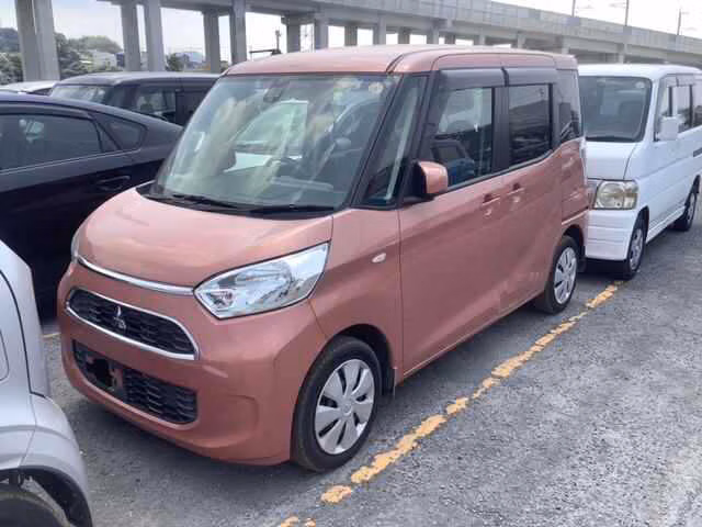 MITSUBISHI EK SPACE