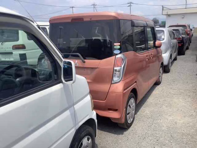 MITSUBISHI EK SPACE