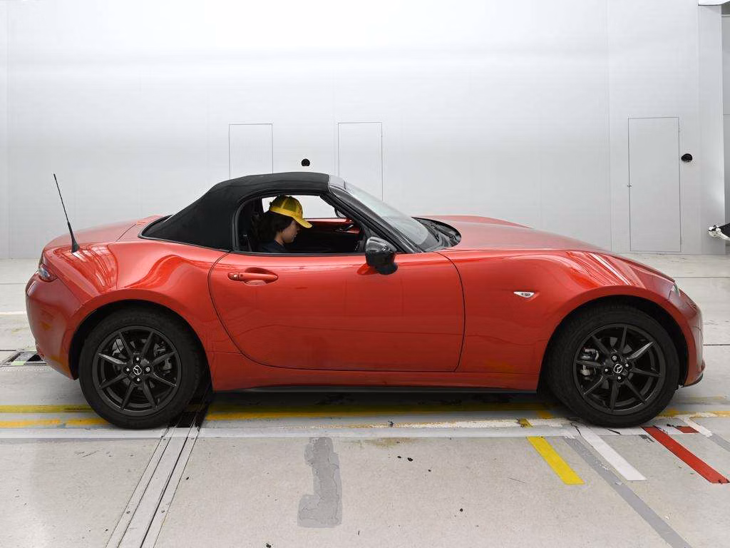 MAZDA MX-5