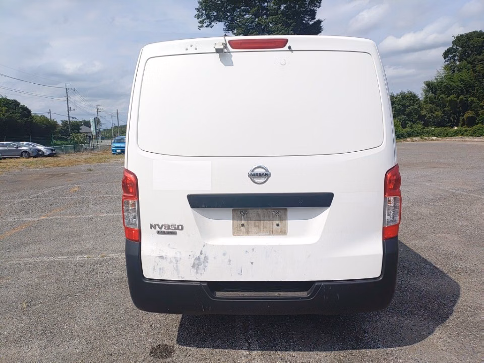 NISSAN NV350 CARAVAN
