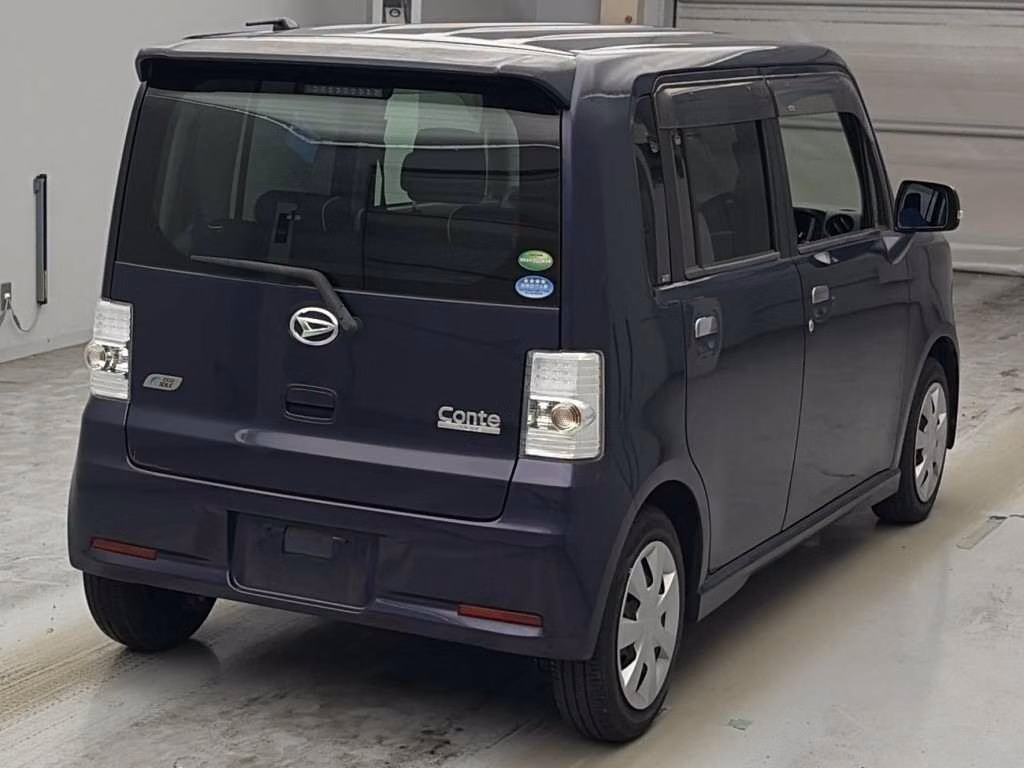 DAIHATSU MOVE CONTE
