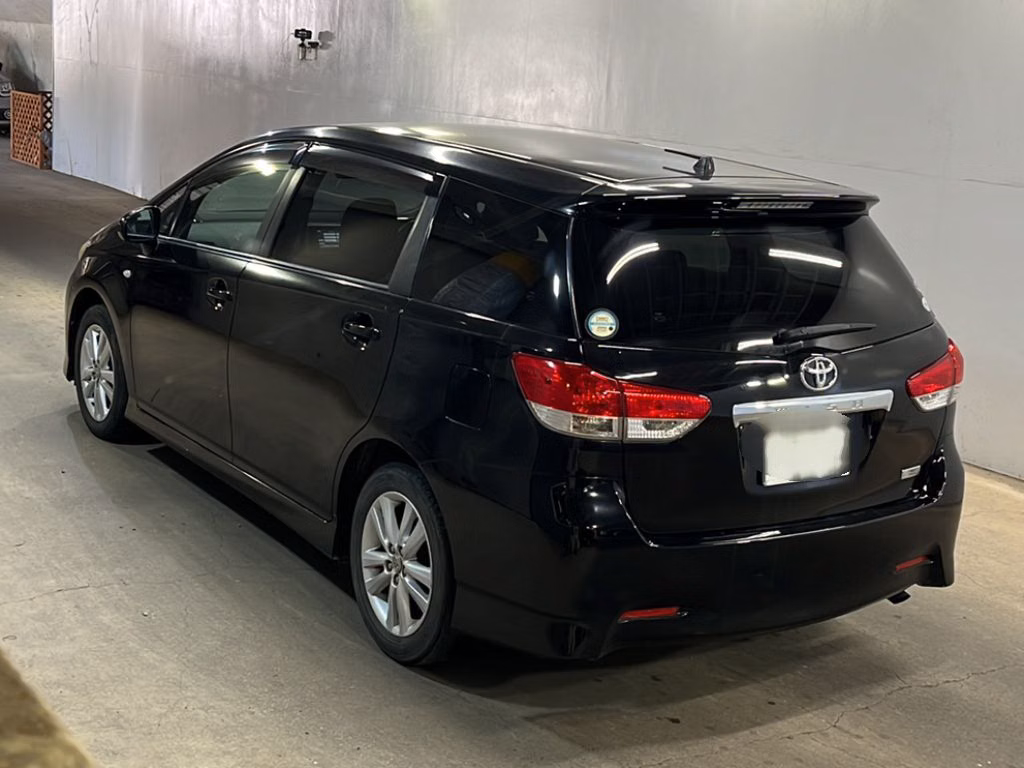 TOYOTA WISH