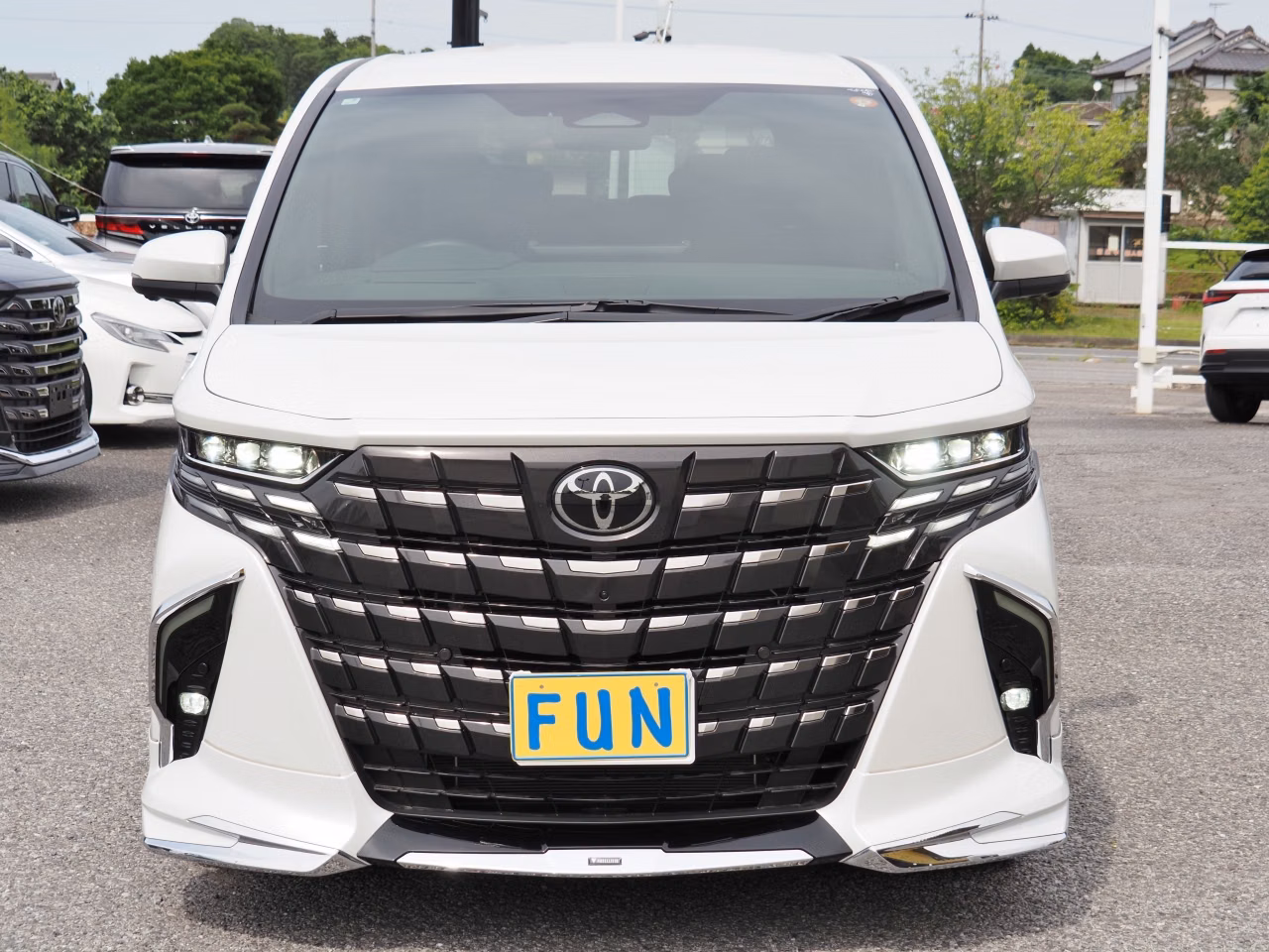 TOYOTA ALPHARD