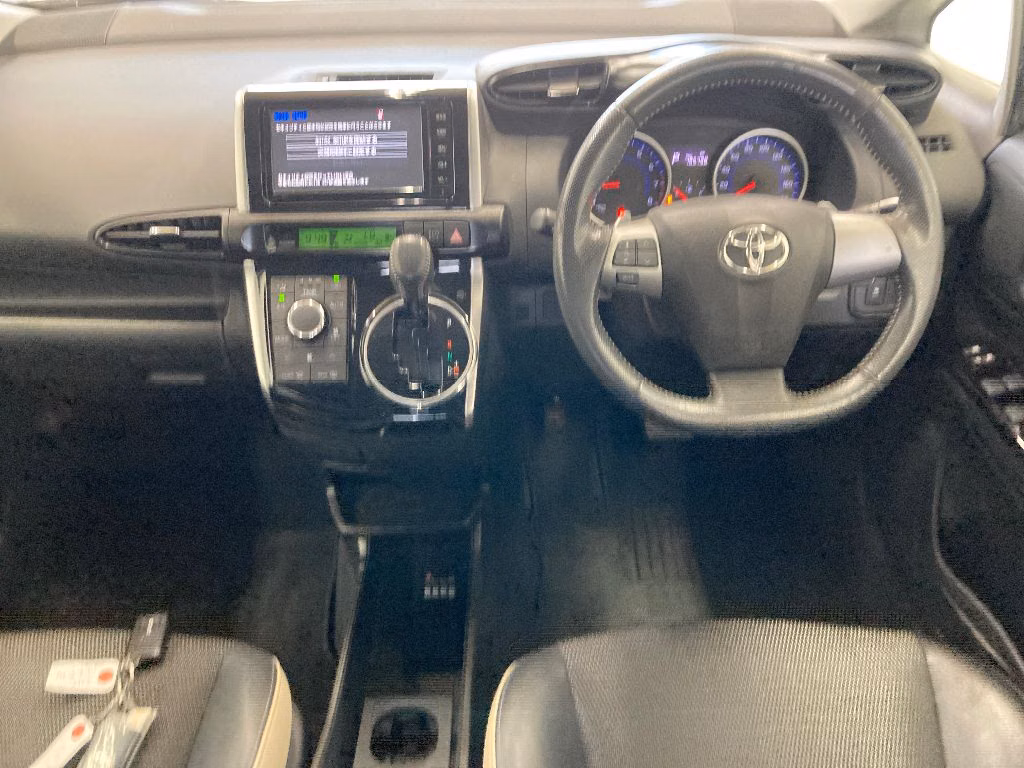 TOYOTA WISH