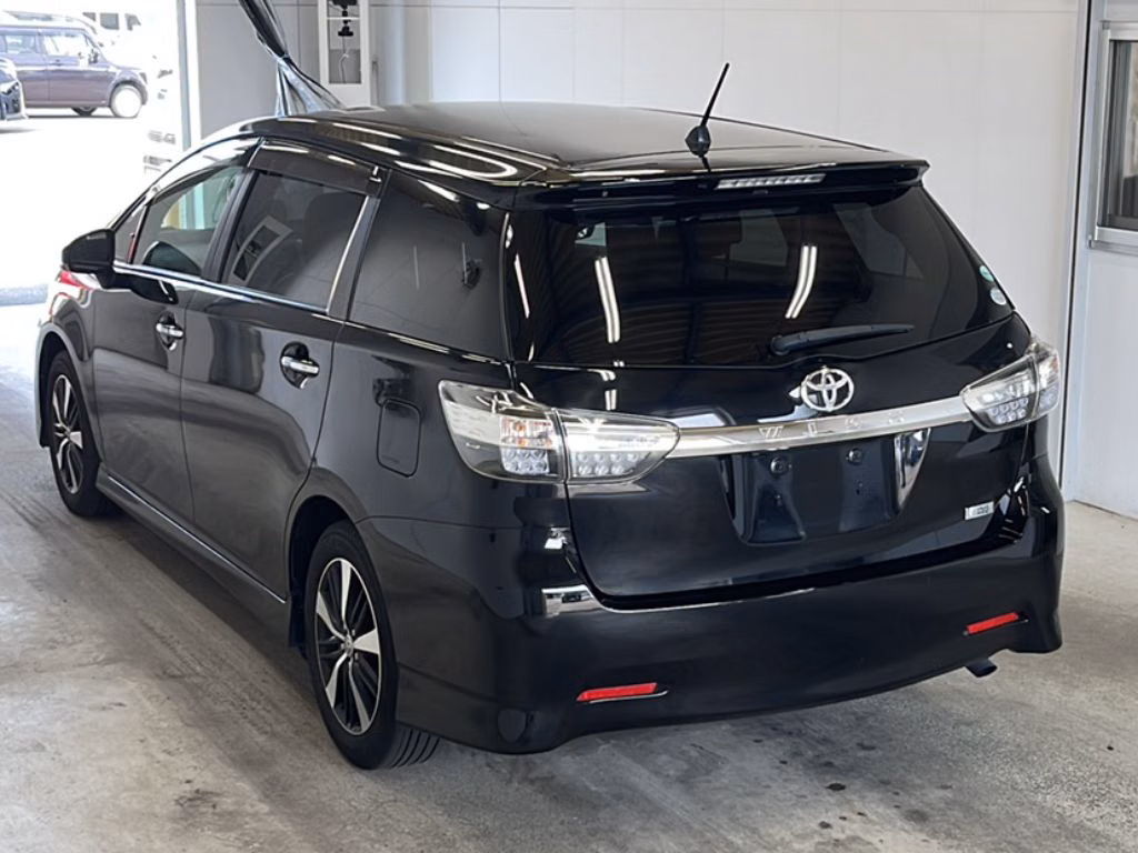 TOYOTA WISH