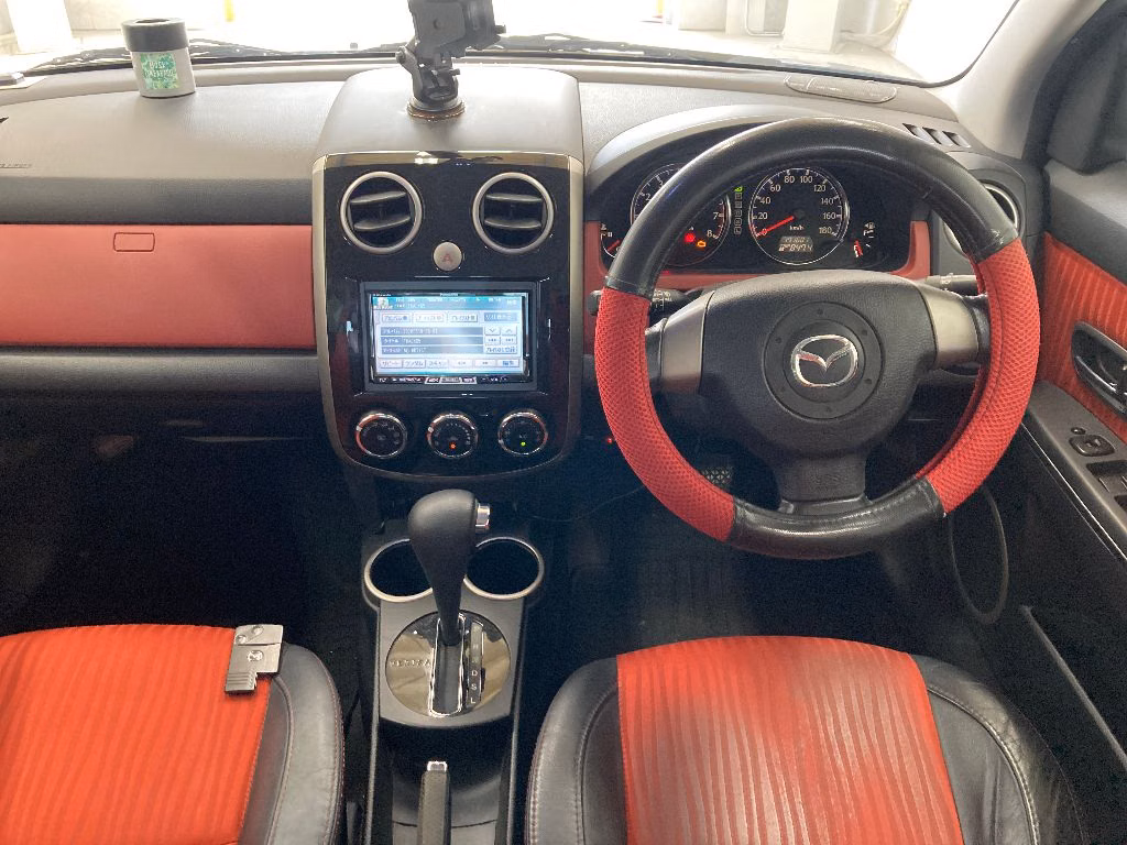 MAZDA VERISA