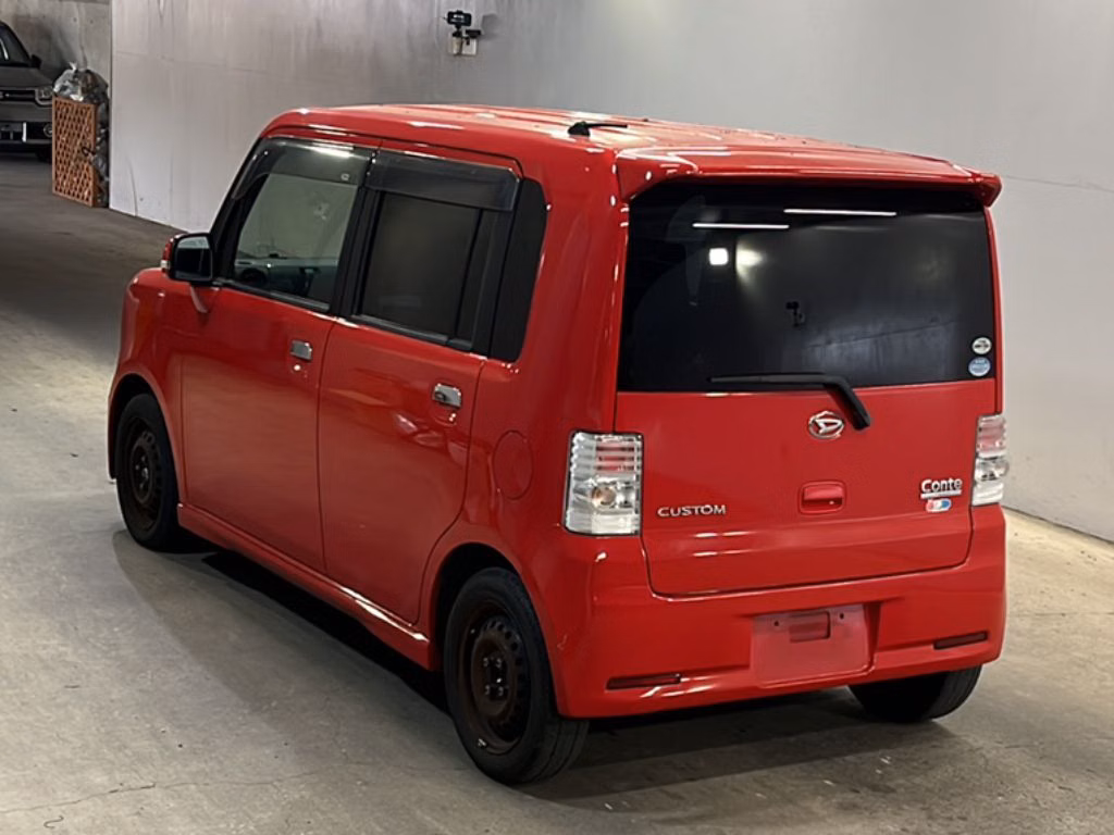 DAIHATSU MOVE CONTE