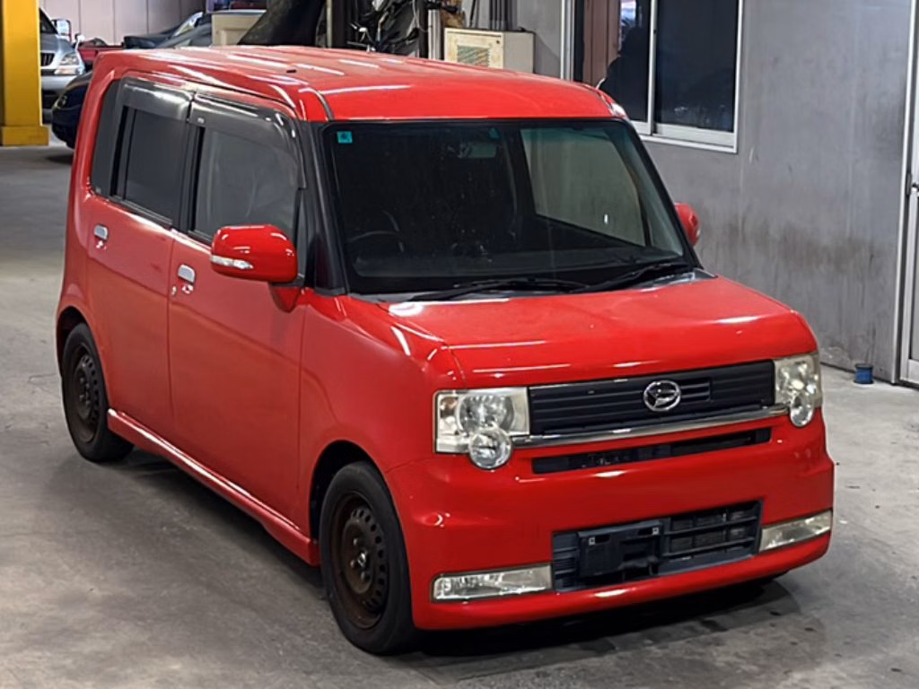 DAIHATSU MOVE CONTE