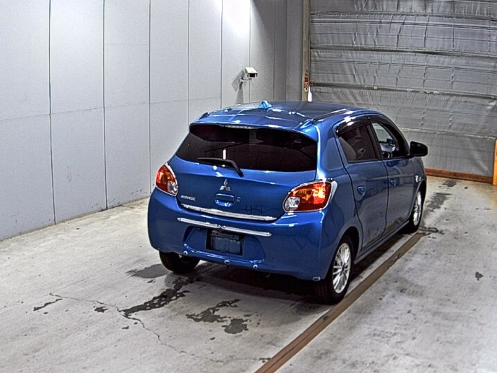 MITSUBISHI MIRAGE