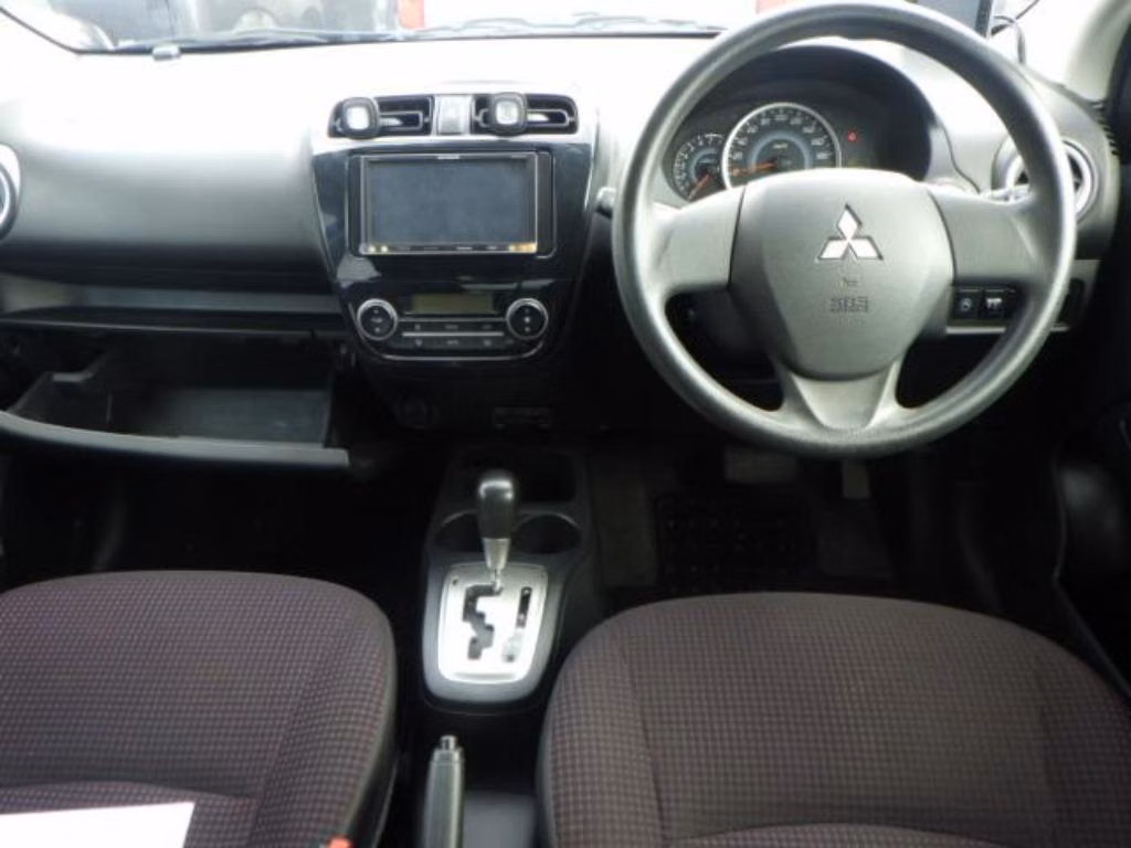 MITSUBISHI MIRAGE
