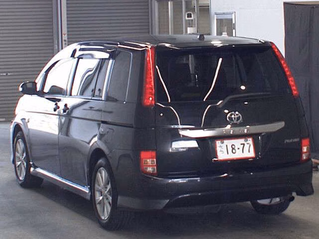 TOYOTA ISIS