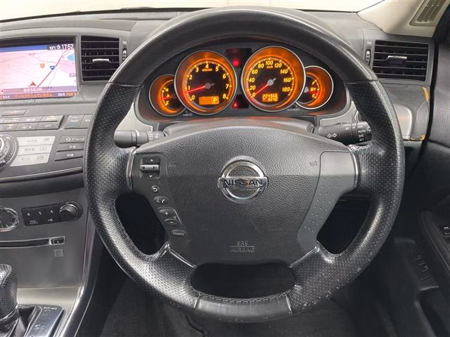 NISSAN FUGA