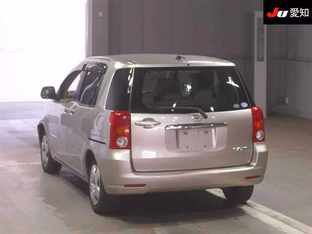 TOYOTA RAUM