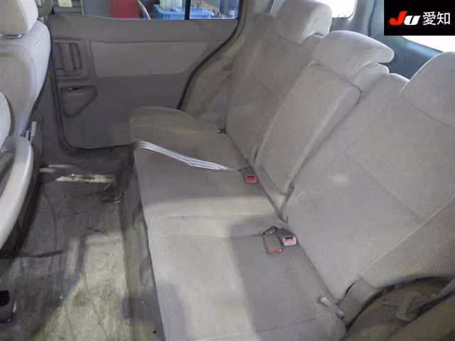 TOYOTA RAUM
