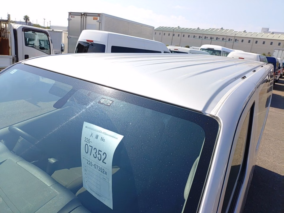 NISSAN NV350 CARAVAN