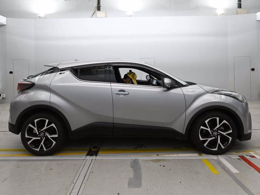 TOYOTA C-HR