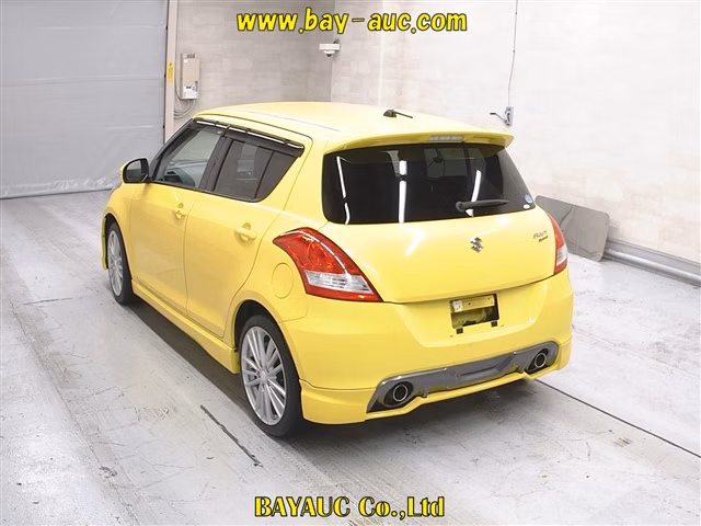 SUZUKI SWIFT