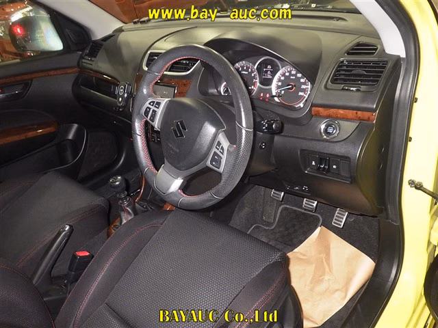 SUZUKI SWIFT