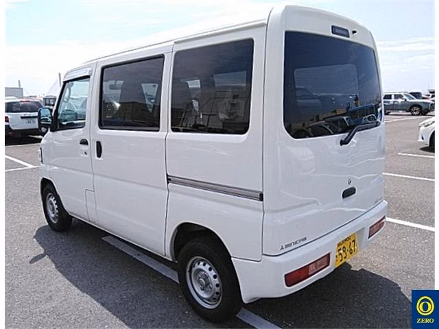 MITSUBISHI MINICAB