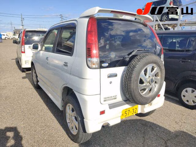 DAIHATSU TERIOS KID