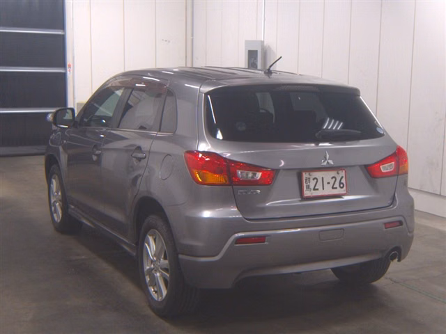MITSUBISHI RVR