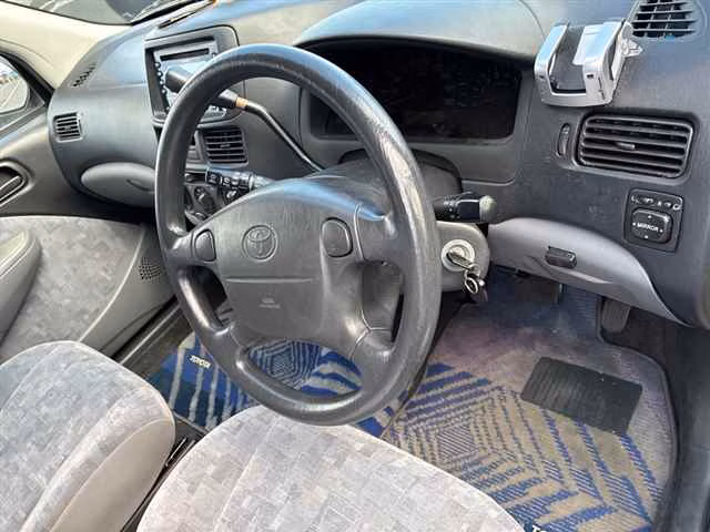 TOYOTA RAUM