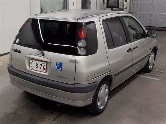 TOYOTA RAUM