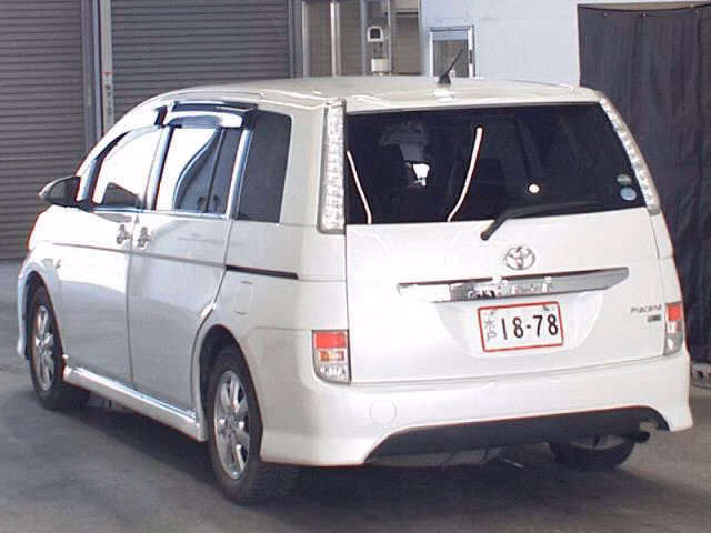 TOYOTA ISIS