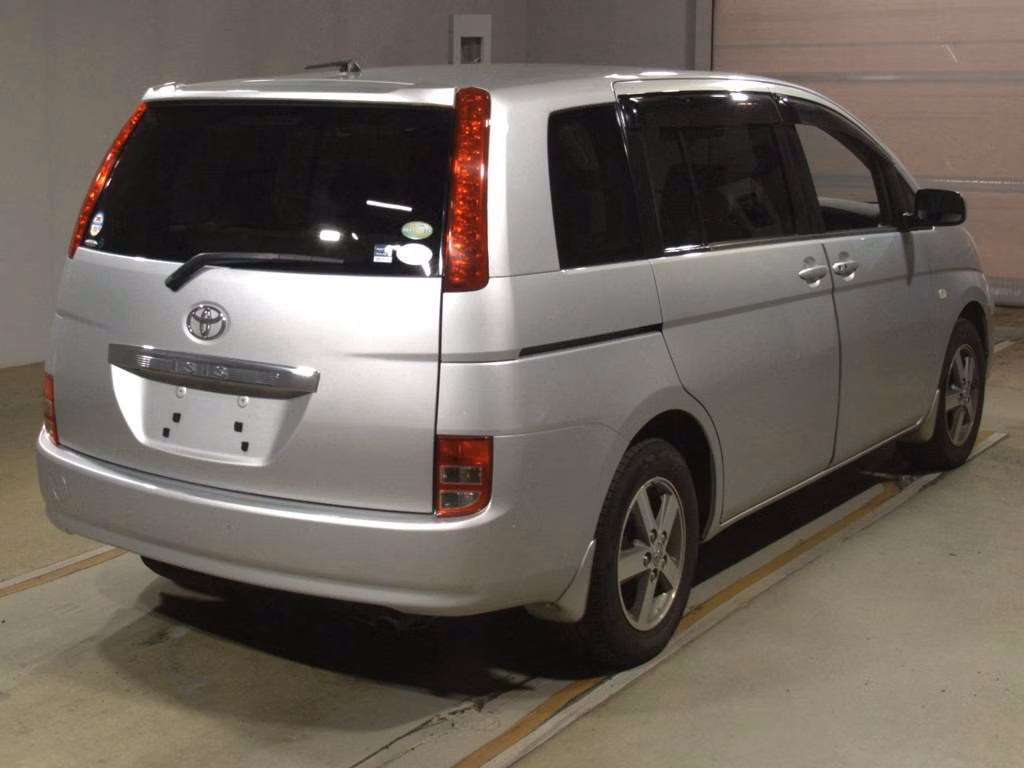 TOYOTA ISIS