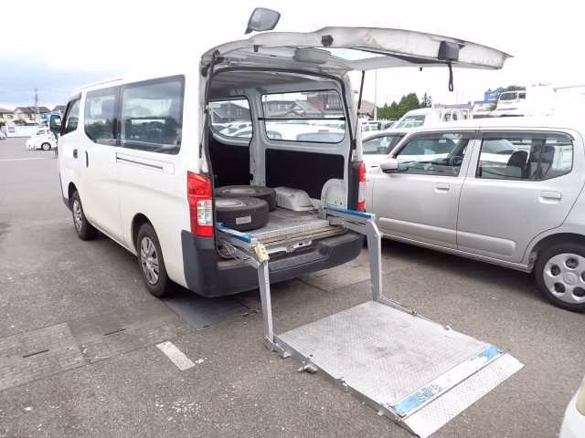NISSAN NV350 CARAVAN
