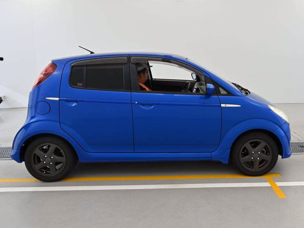 SUBARU R2
