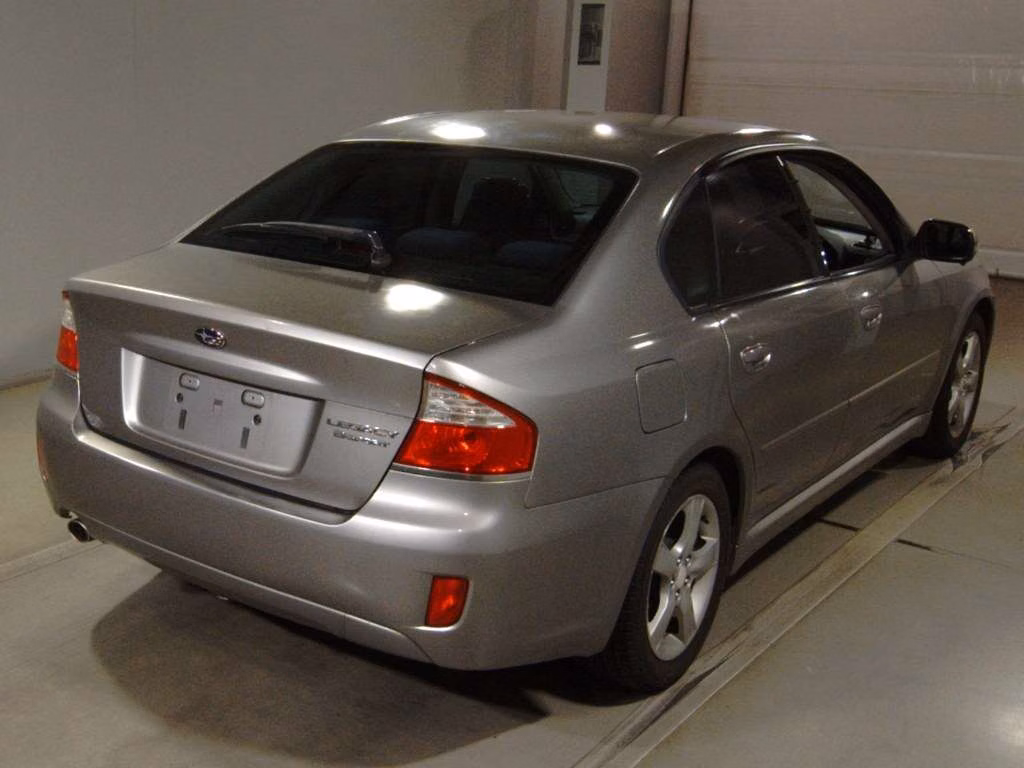SUBARU LEGACY B4