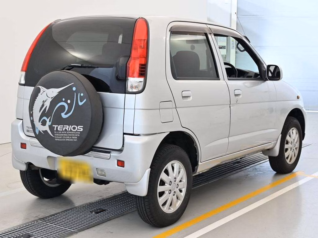 DAIHATSU TERIOS KID