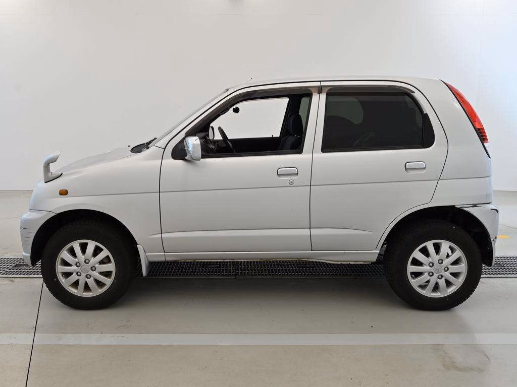 DAIHATSU TERIOS KID