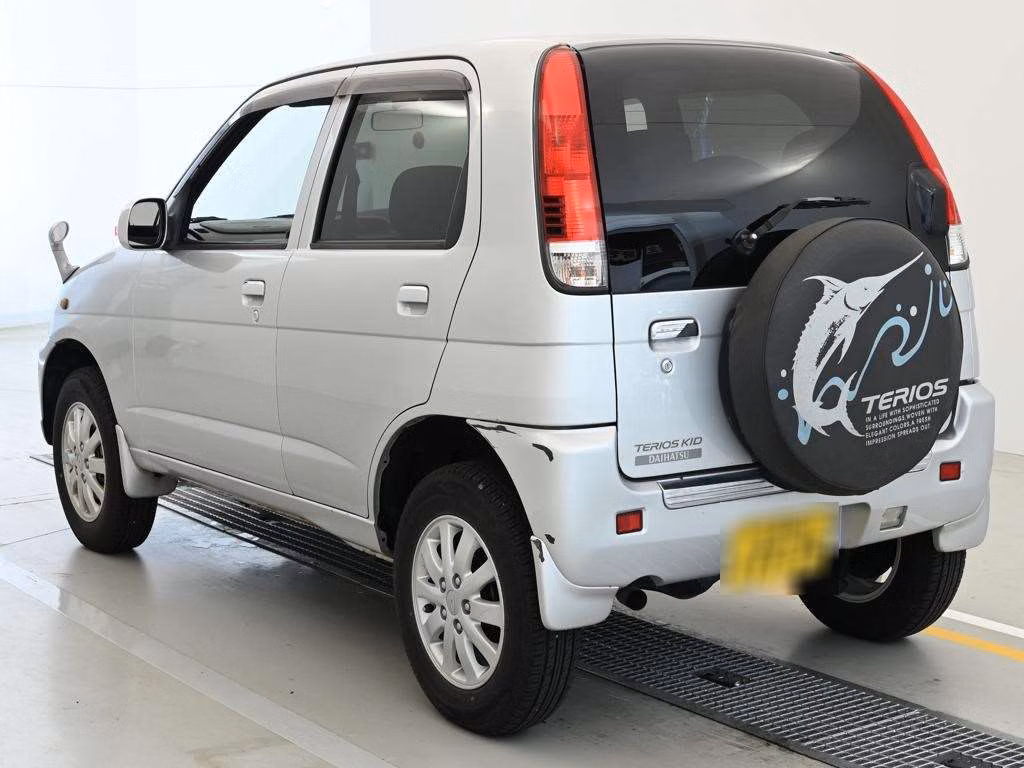 DAIHATSU TERIOS KID