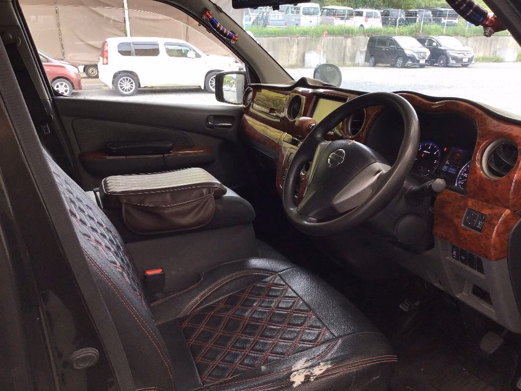 NISSAN NV350 CARAVAN