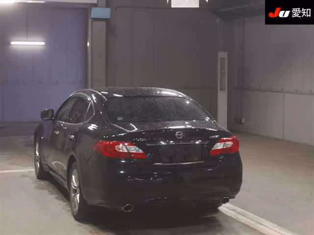 NISSAN FUGA