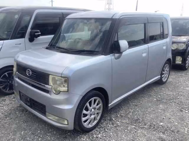 DAIHATSU MOVE CONTE