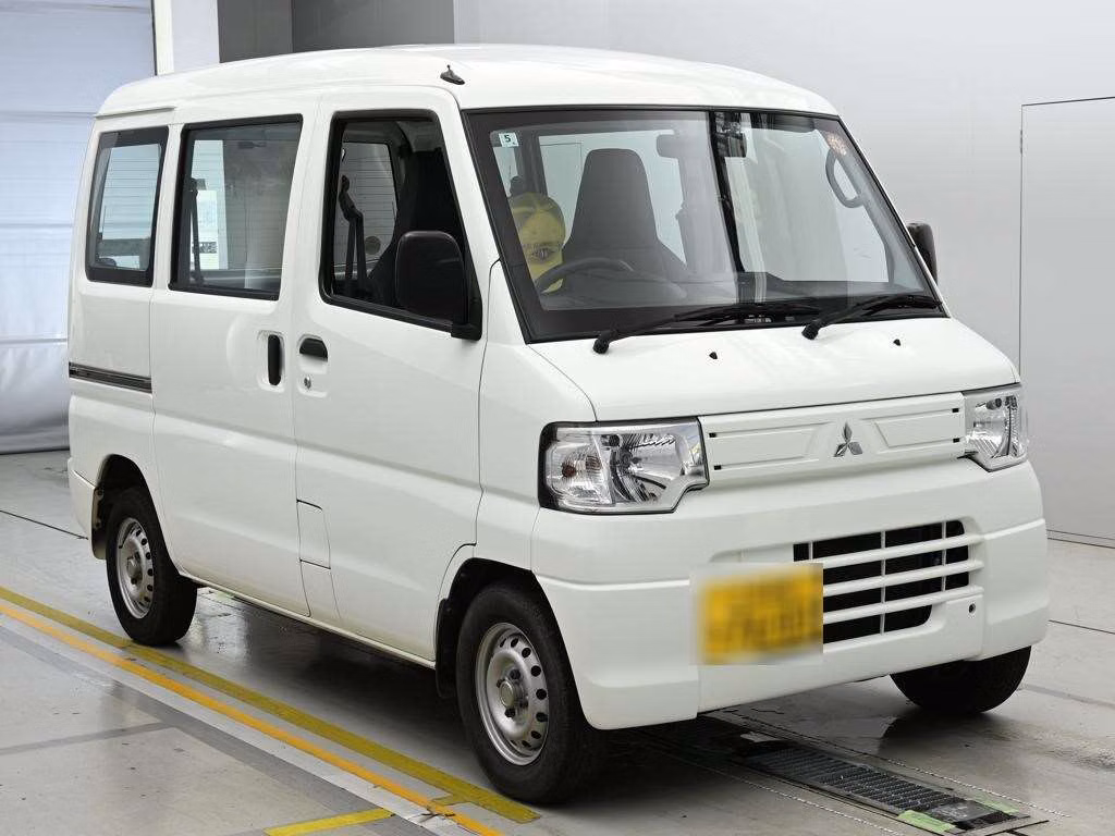 MITSUBISHI MINICAB