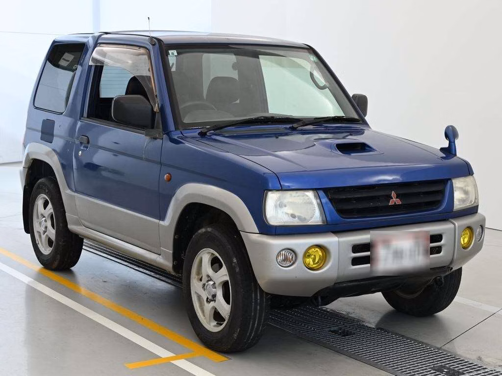 MITSUBISHI PAJERO MINI